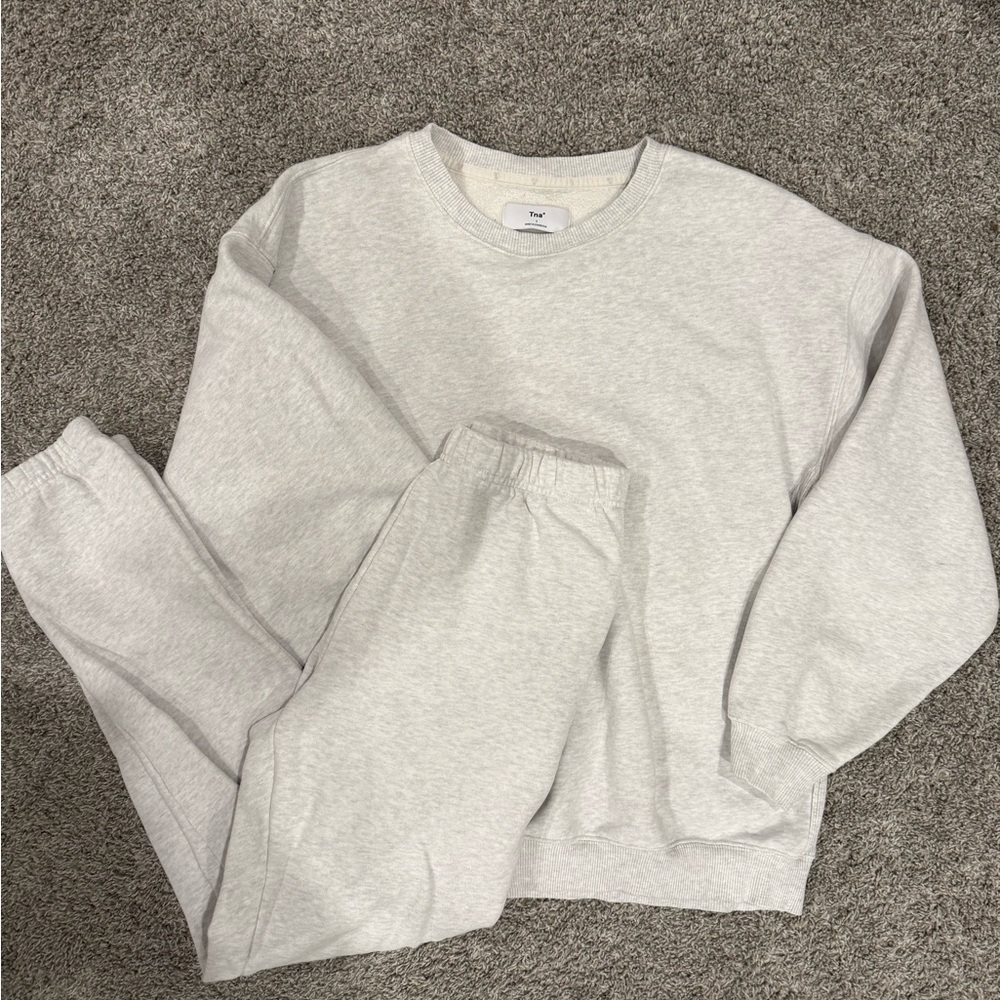 Aritzia - TNA Gray Sweat Set